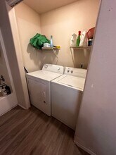 1824 SW Reindeer Ave in Redmond, OR - Building Photo - Building Photo