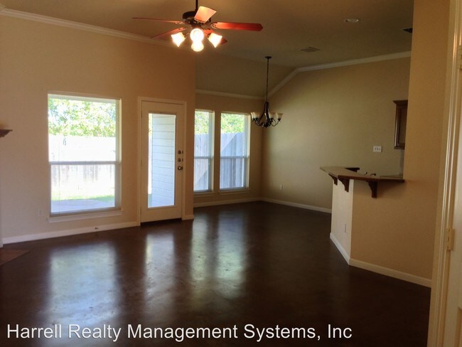 430 Park Place Drive in Hewitt, TX - Building Photo - Building Photo