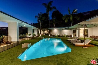 560 Chalette Dr in Beverly Hills, CA - Building Photo - Building Photo