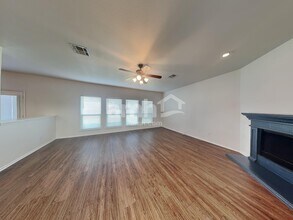 109 Castle Dr in Hutto, TX - Building Photo - Building Photo