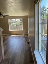 832 Umpqua St in Harrisburg, OR - Foto de edificio - Building Photo