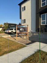 4705 81 St NW in Calgary, AB - Building Photo