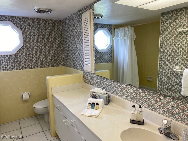 property at 660 Regatta Rd