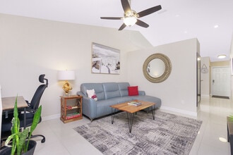 10525 Pendleton Ave in Englewood, FL - Building Photo - Building Photo