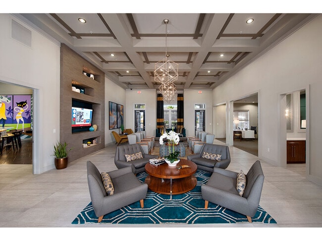 M North in Orlando, FL - Foto de edificio - Building Photo