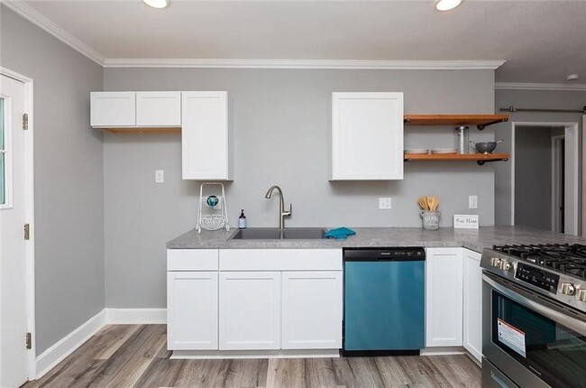 4124 3rd St, Unit 204-B in Des Moines, IA - Building Photo - Building Photo