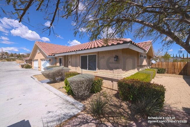 16201 Viho Rd in Apple Valley, CA - Building Photo - Building Photo