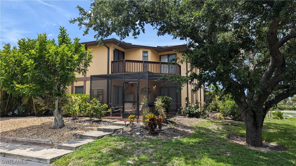 13527 Siesta Pines Ct in Ft. Myers, FL - Building Photo