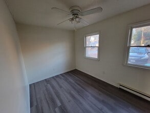 513 Manley St in High Point, NC - Foto de edificio - Building Photo