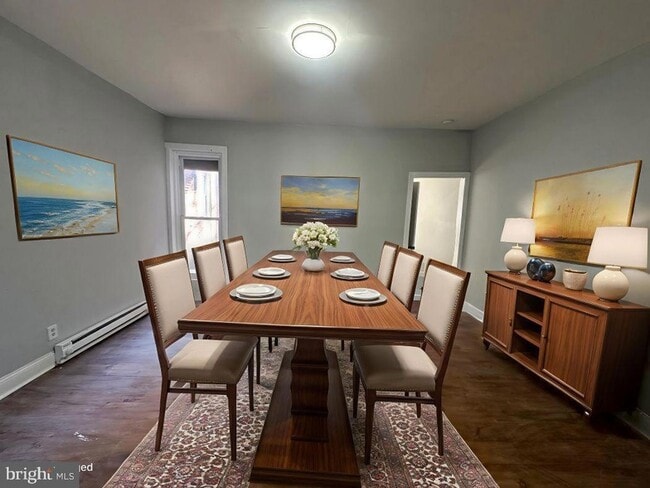 5824 Florence Ave in Philadelphia, PA - Building Photo - Building Photo