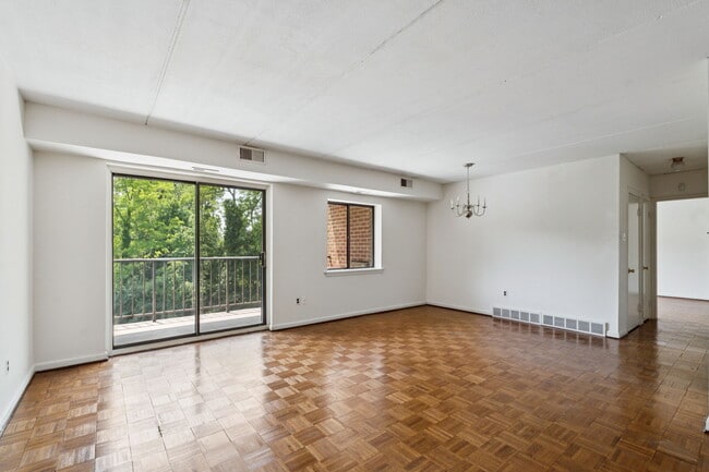 Woodbrook House Apartments