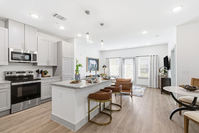 Merano Apartments in McKinney, TX - Foto de edificio - Building Photo