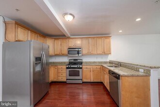 838 S Bond St in Baltimore, MD - Building Photo - Building Photo