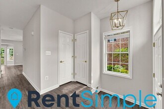 802 Col Edmonds Ct in Warrenton, VA - Building Photo - Building Photo