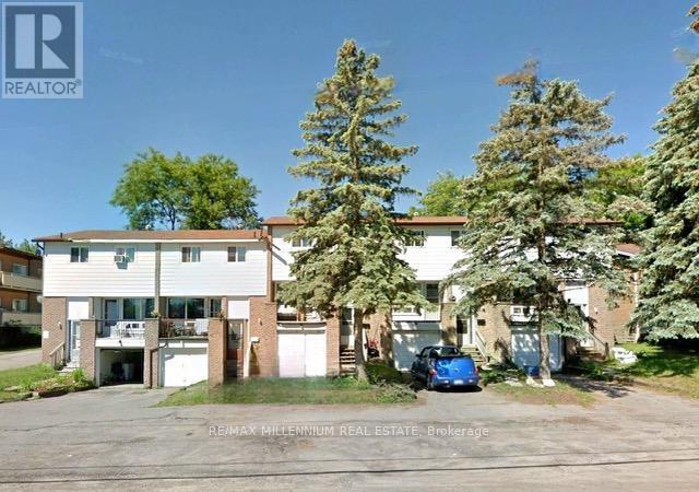 property at 195-195 Lindsay St S