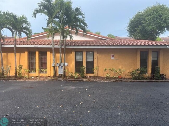 3755 NW 116th Terrace in Coral Springs, FL - Building Photo - Building Photo