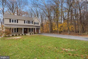 1322 W King Rd in Malvern, PA - Building Photo