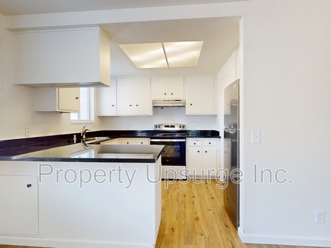 property at 1625 Robinson St