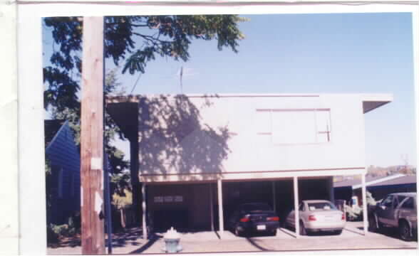 100 Florentia St in Seattle, WA - Foto de edificio - Building Photo