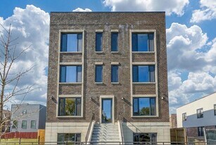 4846 S St Lawrence Ave in Chicago, IL - Building Photo