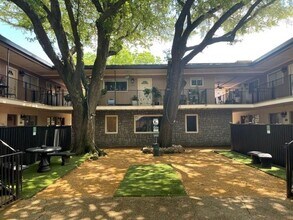 4206 Hawthorne Ave in Dallas, TX - Building Photo - Building Photo