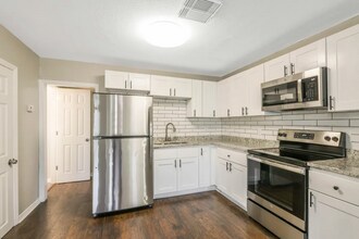 743-737 37th Ave S in St. Petersburg, FL - Building Photo - Building Photo