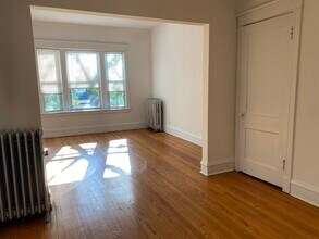 1548 W Highland Ave in Chicago, IL - Building Photo - Building Photo