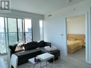 181 Dundas St E in Toronto, ON - Building Photo - Building Photo