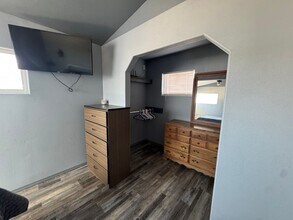 42192 Main St in Pendleton, OR - Building Photo - Building Photo