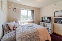 9135 University Ave photo'