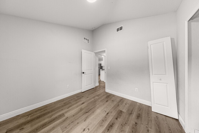 5872 NW 2nd Pl in Ocala, FL - Building Photo - Building Photo