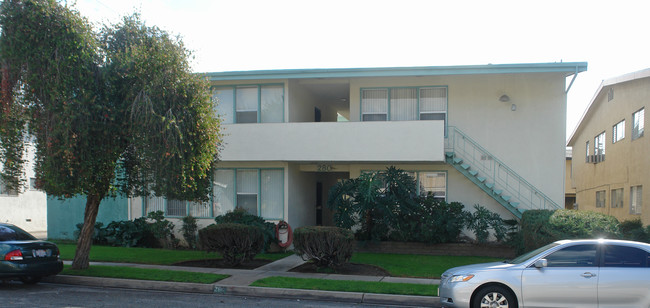 280 E Orlando Way in Covina, CA - Foto de edificio - Building Photo