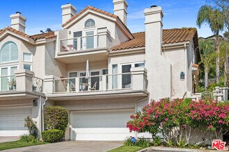 622 Palisades Dr in Los Angeles, CA - Building Photo - Building Photo