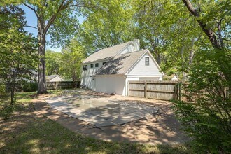 1311 Poplar Estates Pkwy in Germantown, TN - Building Photo - Building Photo