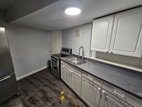 505 Lakeside Rd, Unit In-Law in Southbury, CT - Building Photo - Building Photo