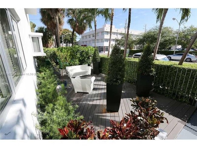 1616 Euclid Ave in Miami Beach, FL - Building Photo - Building Photo
