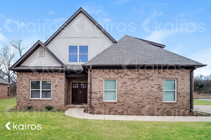 100 Old Vineyard Ct in Huntsville, AL - Building Photo