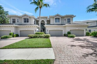 7168 Lemuria Cir in Naples, FL - Building Photo