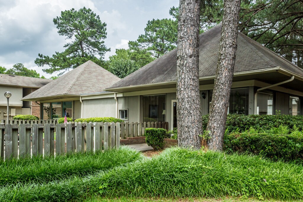 Meadowbrook Apartments Pine Bluff, AR Apartments For Rent