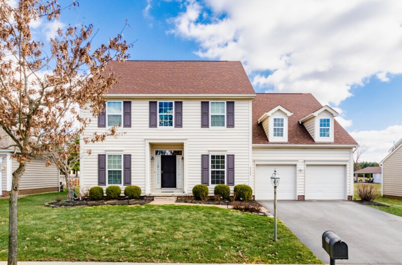 8386 Marwithe Pl in New Albany, OH - Building Photo