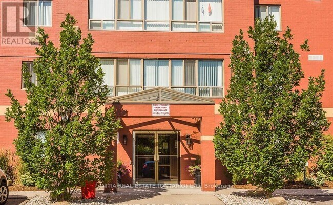95 Base Line Rd W in London, ON - Building Photo - Building Photo