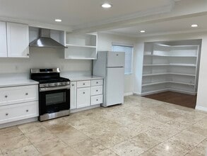 1870 Temple Ave, Unit A in Signal Hill, CA - Building Photo - Building Photo