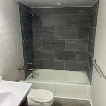 1525 N Adams St in South Bend, IN - Foto de edificio - Building Photo