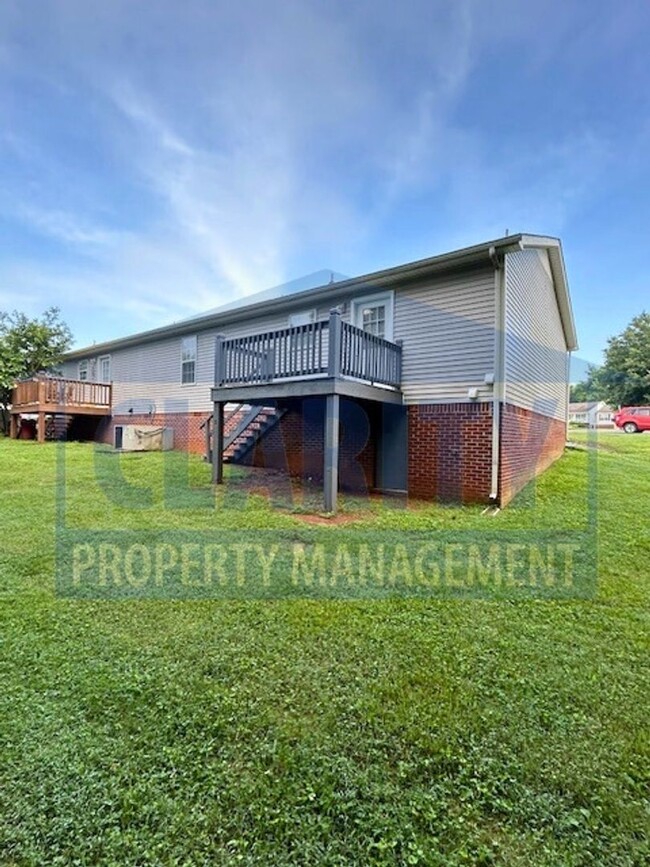 129 Brooke Ln NE in Cleveland, TN - Building Photo - Building Photo