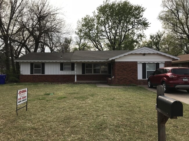1608 Normandie Dr in Norman, OK - Building Photo - Building Photo