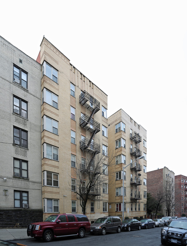 3200 Decatur Ave in Bronx, NY - Building Photo - Building Photo