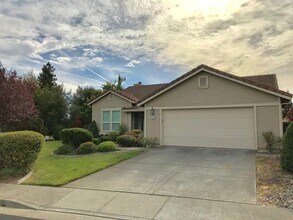 2749 Bent Tree Ct in Fairfield, CA - Building Photo - Building Photo