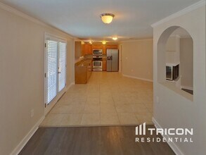 5560 Waneta Pl in Sarasota, FL - Building Photo - Building Photo