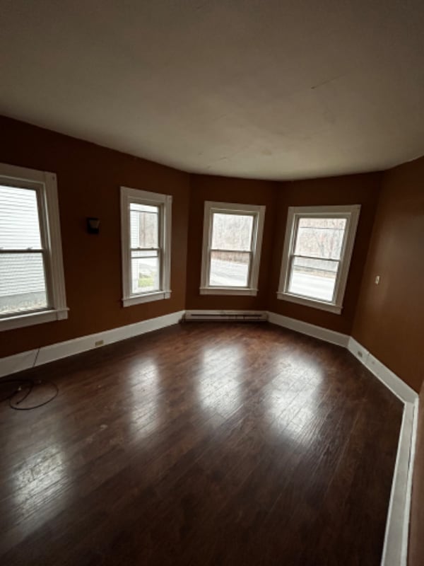 552 Main St in Archbald, PA - Foto de edificio - Building Photo