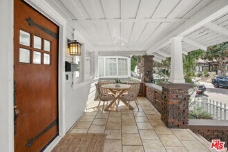 156 Fraser Ave in Santa Monica, CA - Building Photo - Building Photo